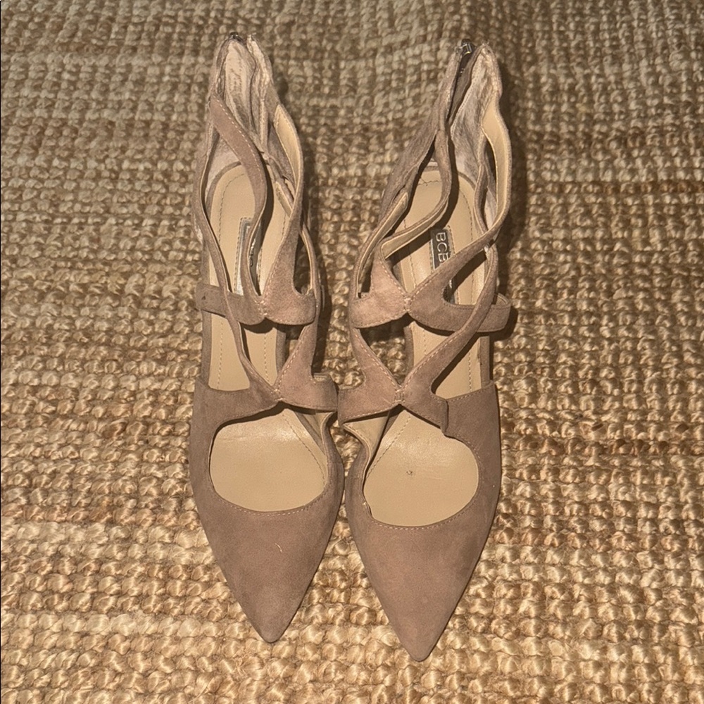 Elegant Women's Tan Heels